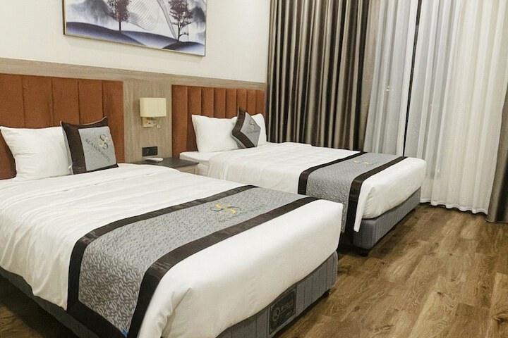 Room 10 of 56