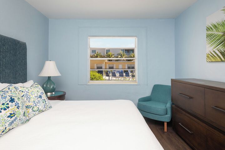 Room 11 of 41
