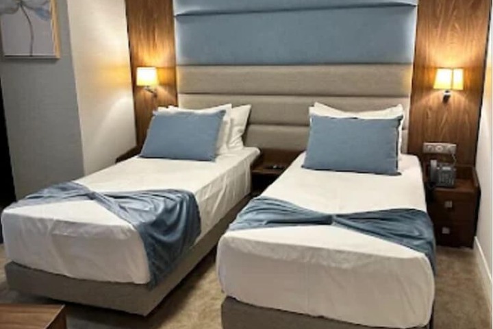 Room 2 of 18