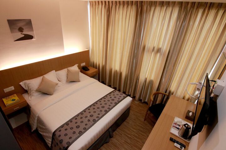 Room 8 of 60