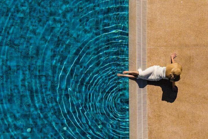 Pool 66 of 143