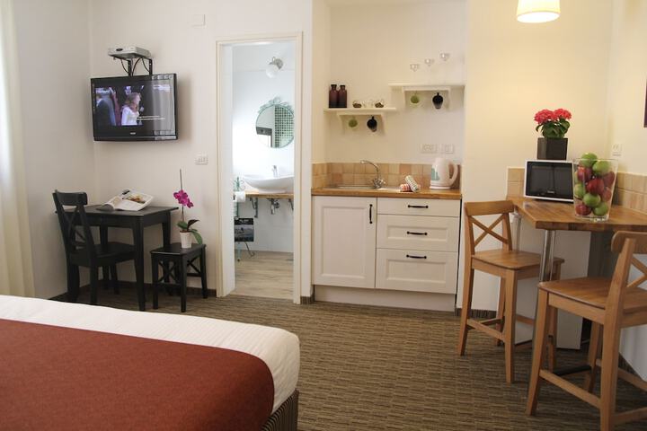 Private kitchenette