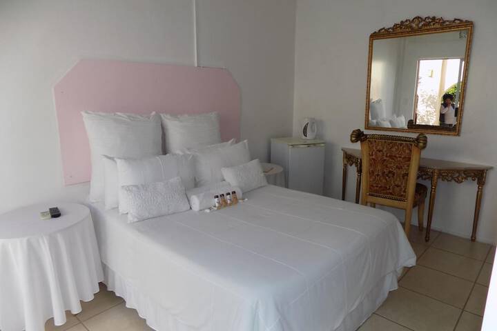 Room 4 of 35