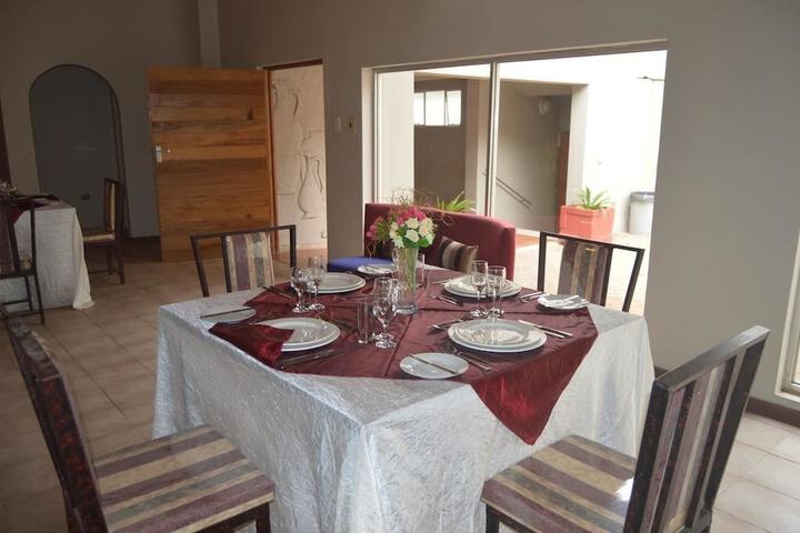 Breakfast area