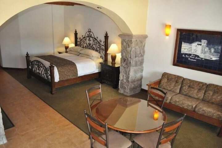Room 13 of 62