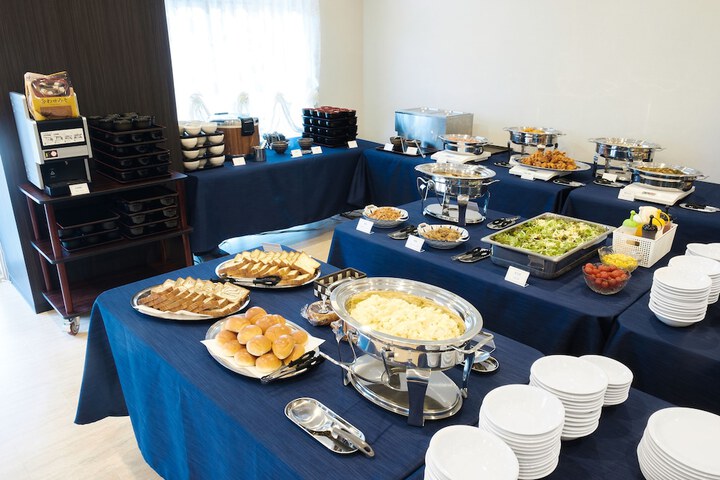 Dining 47 of 55