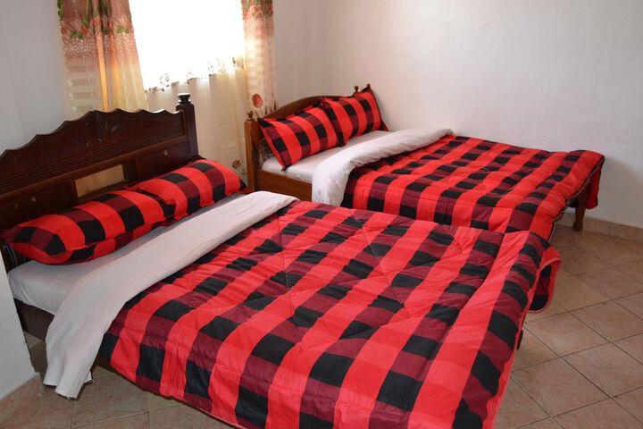 Room 12 of 31