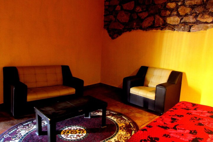 Room 2 of 18