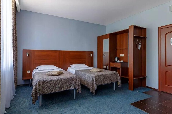 Room 13 of 48
