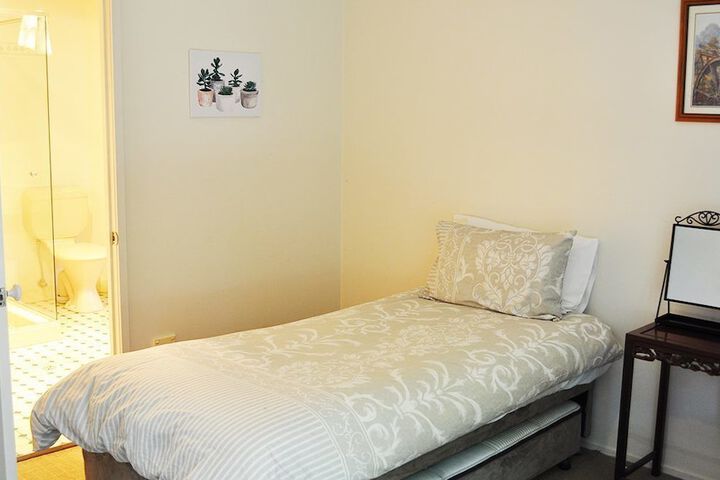 Room 4 of 41