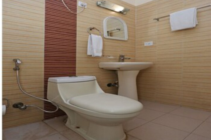 Room 3 of 25