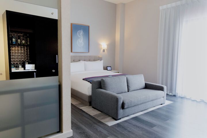 Room 36 of 100