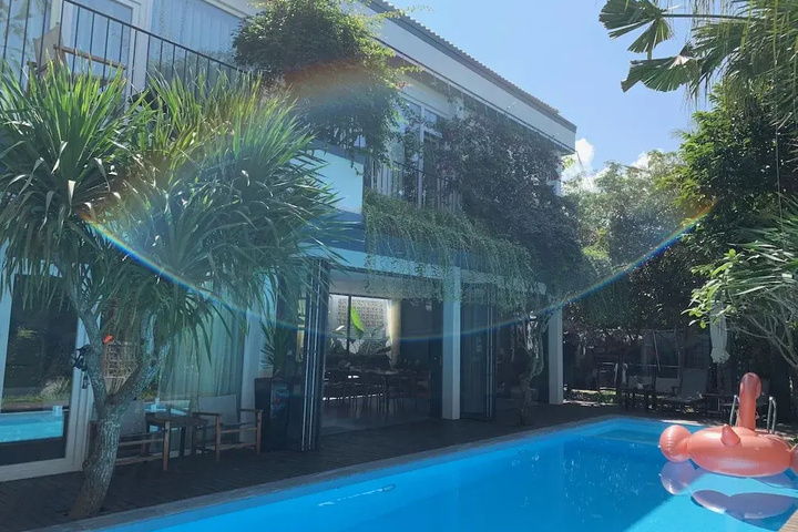 Pool 11 of 21
