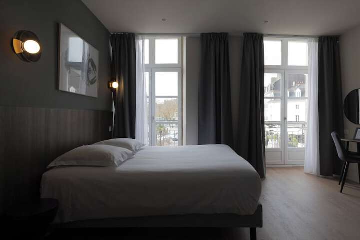 Room 34 of 51