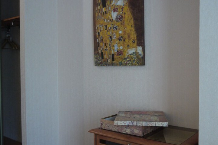 Room 23 of 42