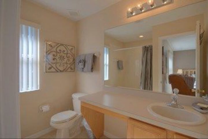 Room 3 of 20