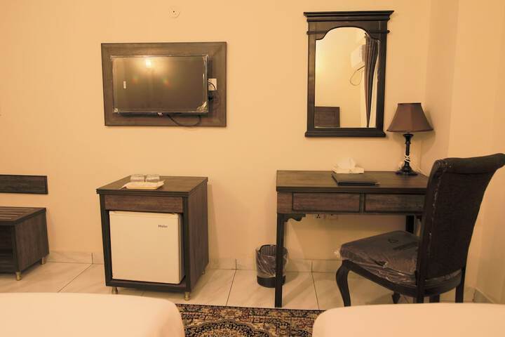 Room 14 of 49