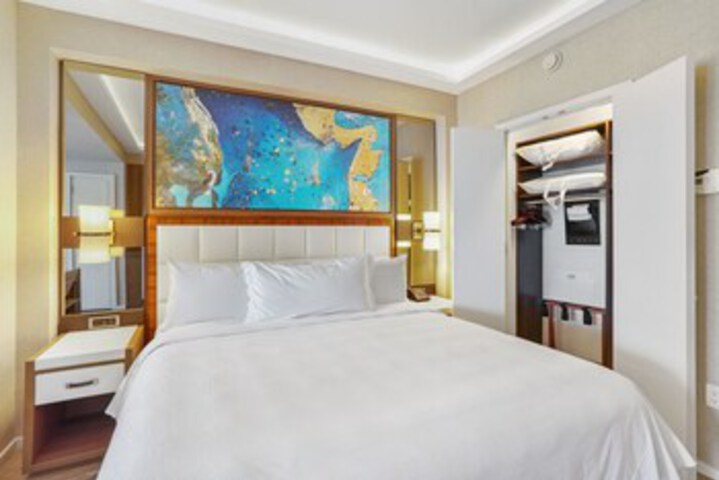 Room 50 of 82
