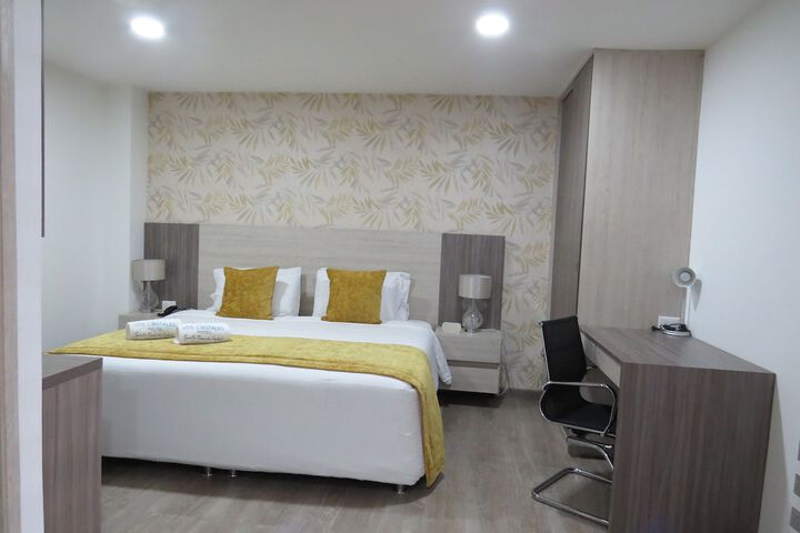 Room 15 of 48
