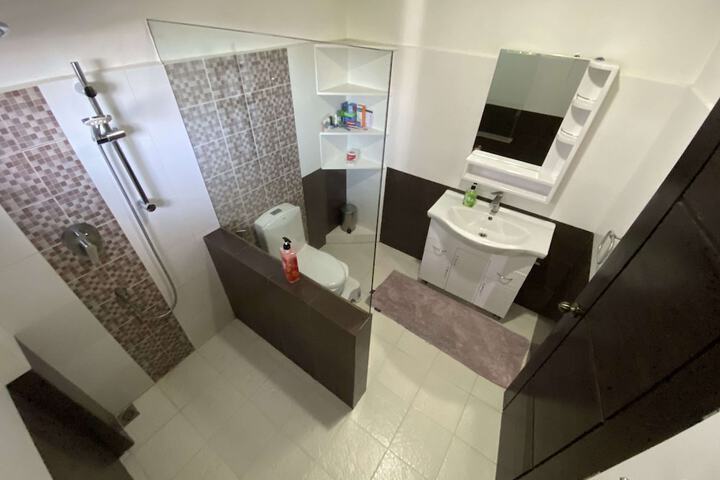 Room 265 of 403