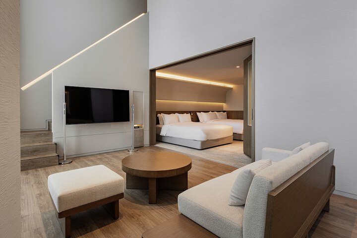 Room 26 of 55