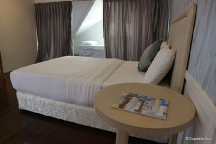 Room 21 of 50