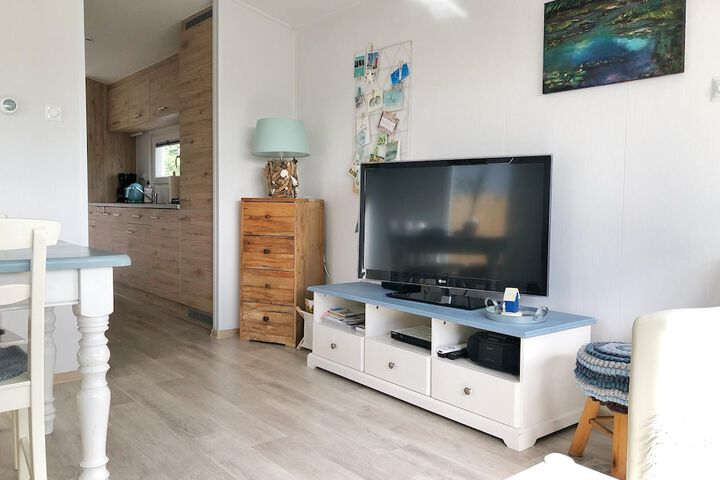Room 8 of 27