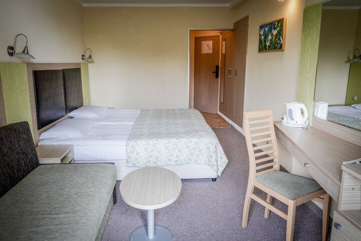 Room 9 of 59