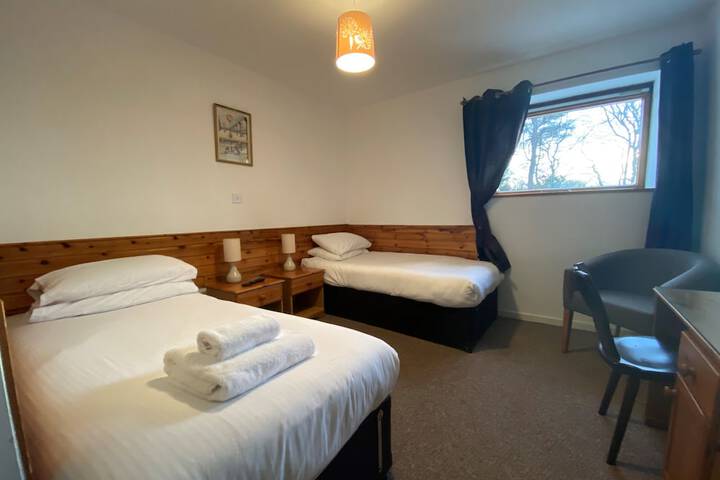 Room 27 of 112