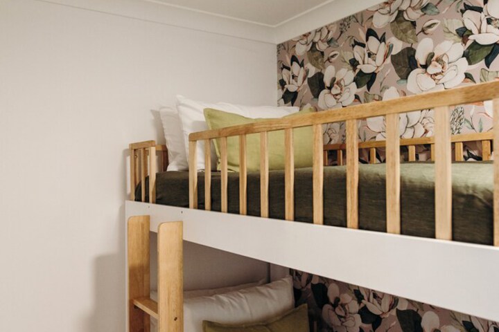 Room 12 of 38