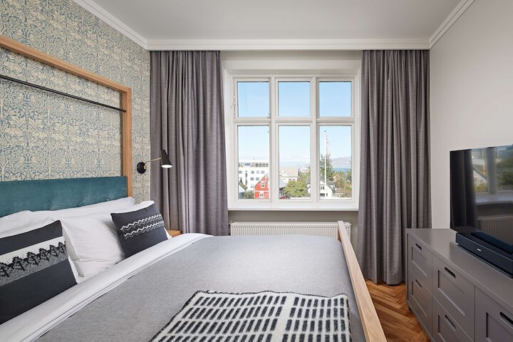 Room 46 of 106