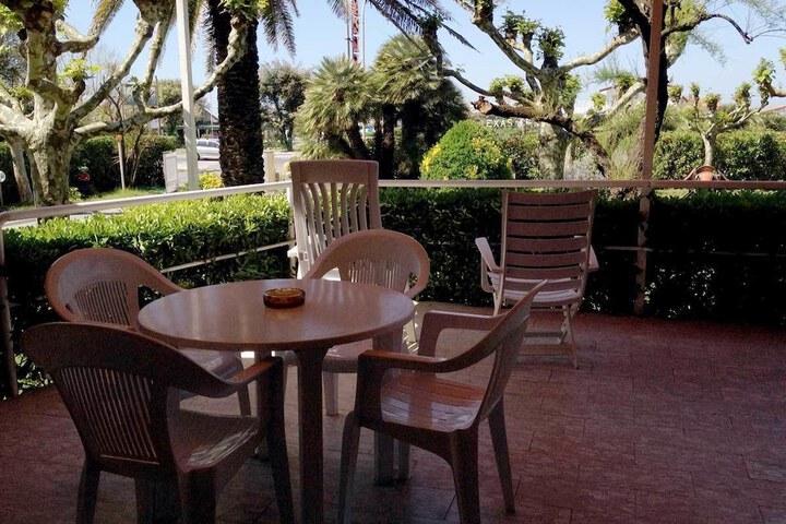 Terrace/Patio 40 of 48