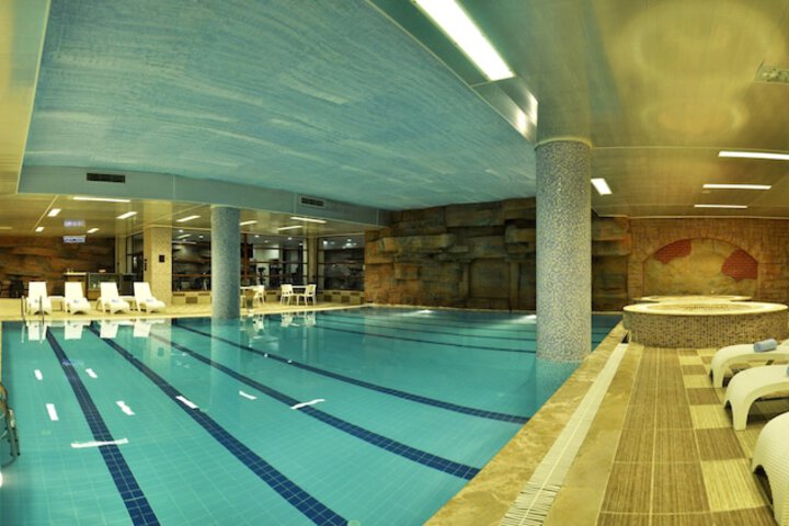 Pools & Facilities