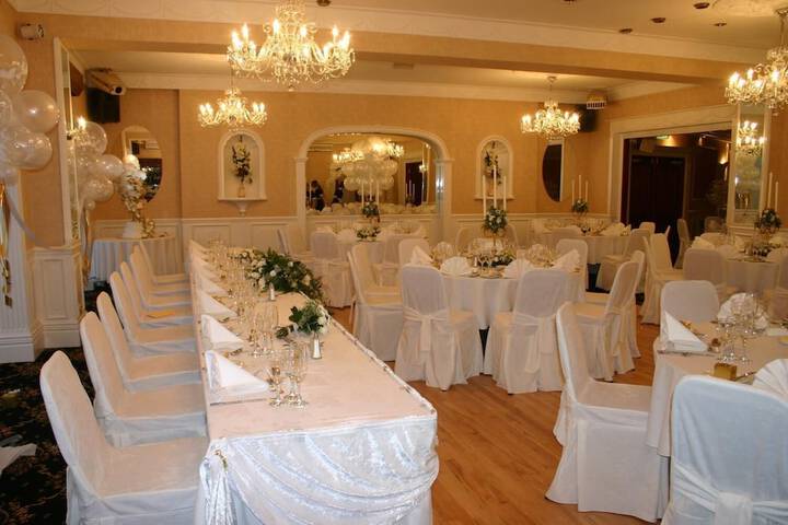 Ballroom/Hall 29 of 32