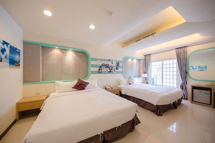 Room 12 of 41