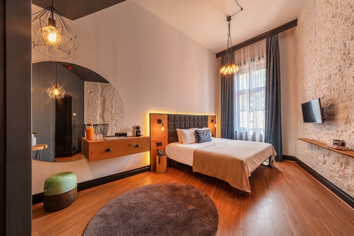 Room 46 of 112