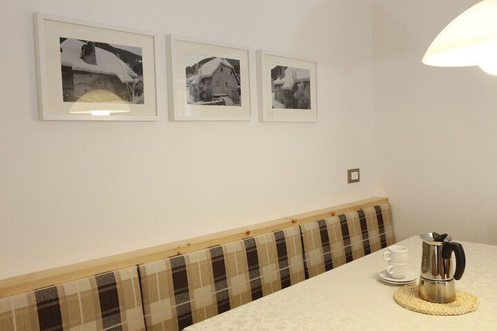 Room 30 of 85