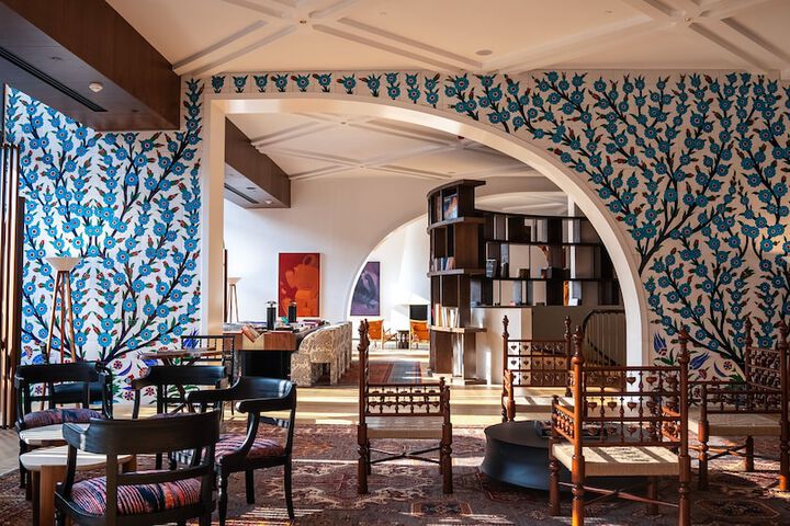 Hotel Interior 11 of 89