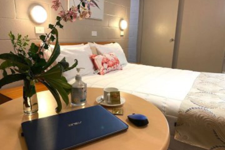 Room 21 of 90