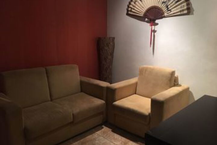 Room 11 of 27