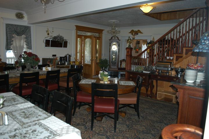 Breakfast/Coffee Service 135 of 171