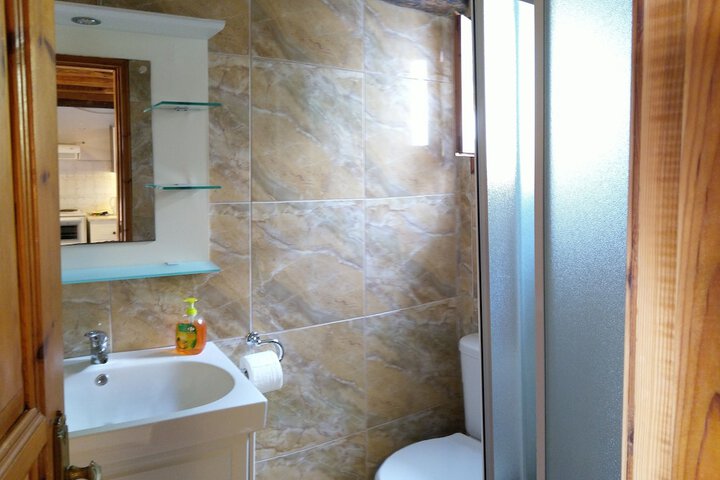 Room 103 of 119