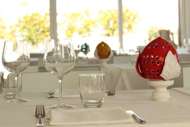 Dining 48 of 75