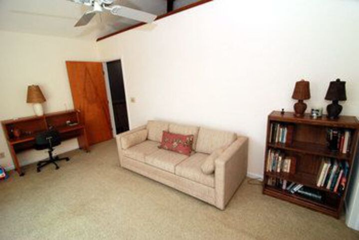 Room 33 of 49