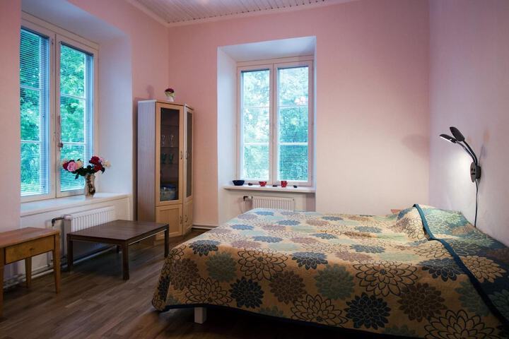 Room 12 of 52