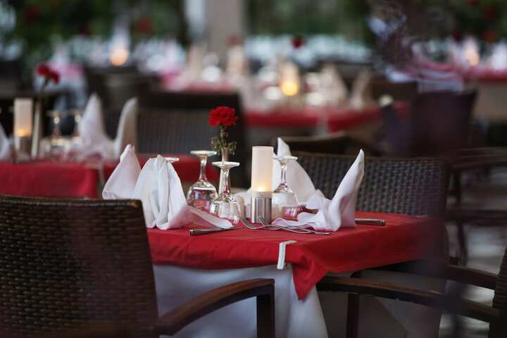 Dining 105 of 182