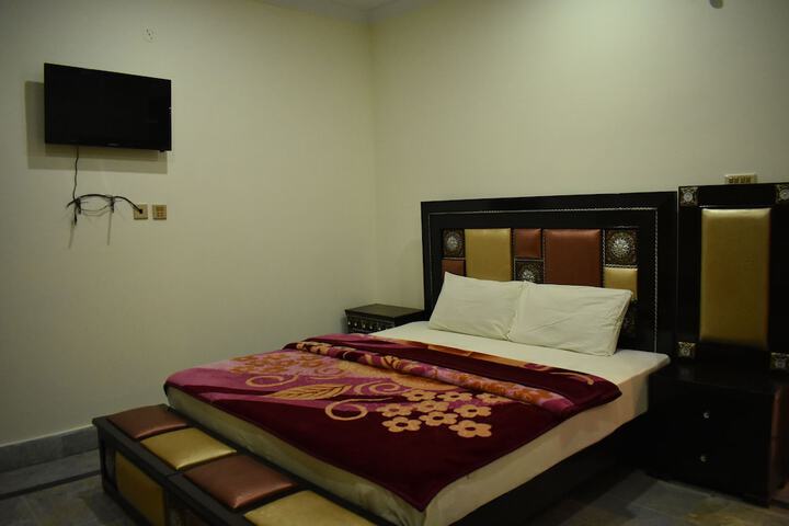 Room 3 of 6