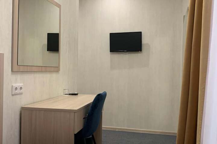 Room 17 of 62