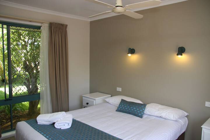 Room 20 of 33