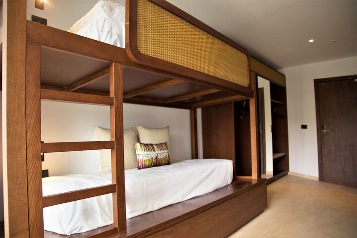 Room 17 of 218